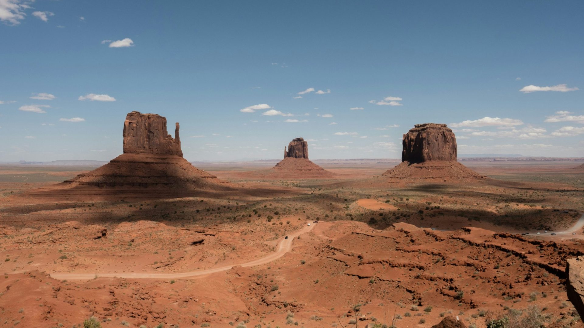 Monument Valley, Arizona buttes in broad daylight